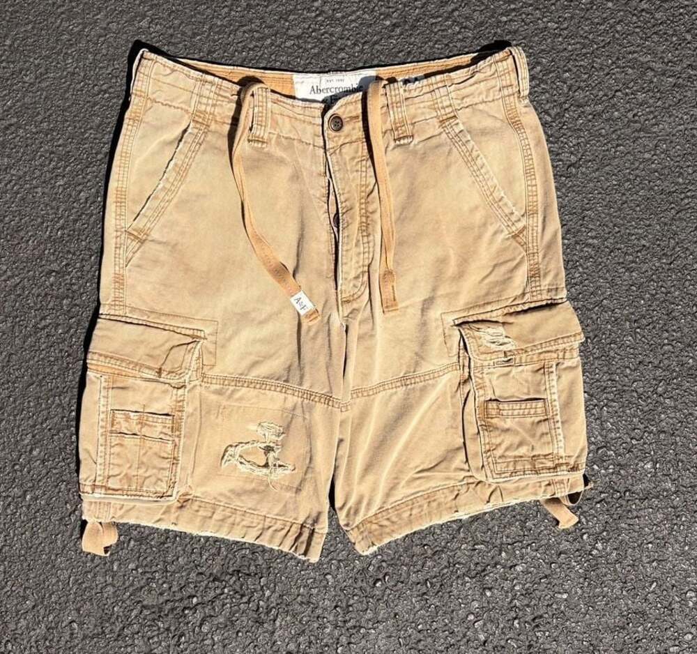 Abercrombie & Fitch Cargo Shorts Distressed Beige 34